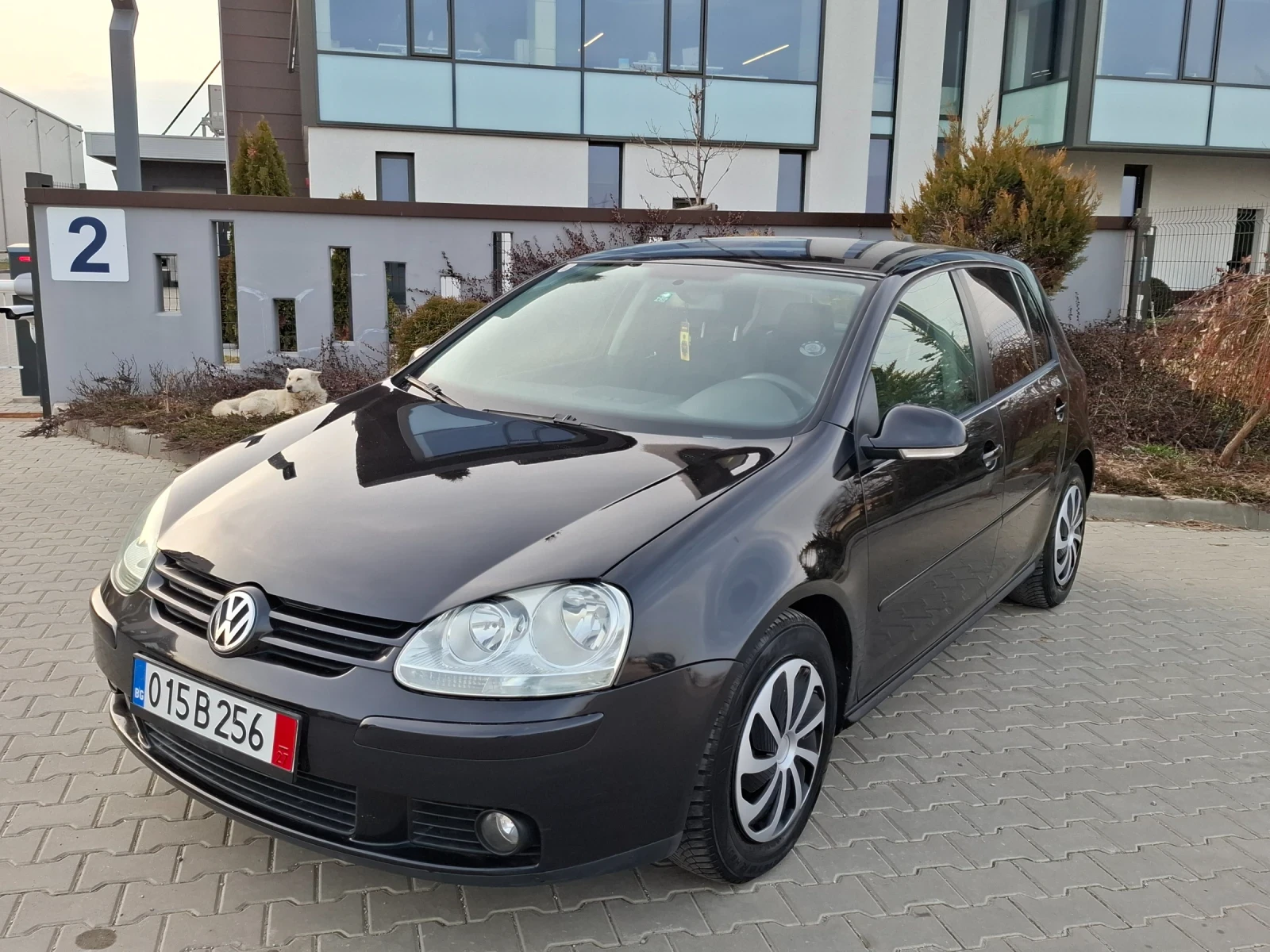 VW Golf 1.9TDI* (105кс)* КЛИМАТРОНИК* НОВ ВНОС*  - изображение 3