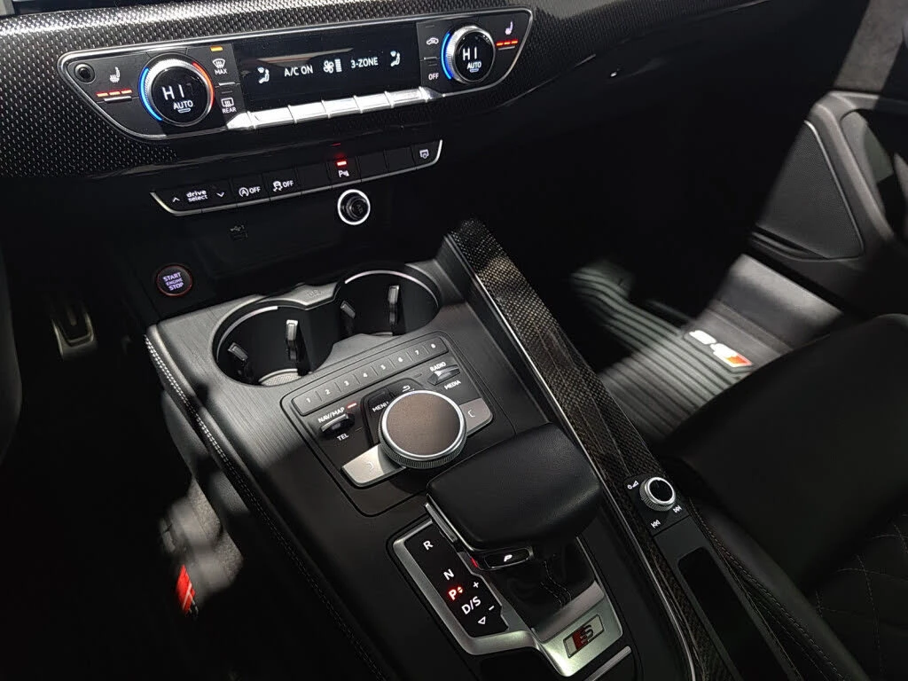 Audi S5 TFSI* quattro* AWD* АвтоКредит* (ЦЕНА ДО БГ), снимка 11 - Автомобили и джипове - 53925834