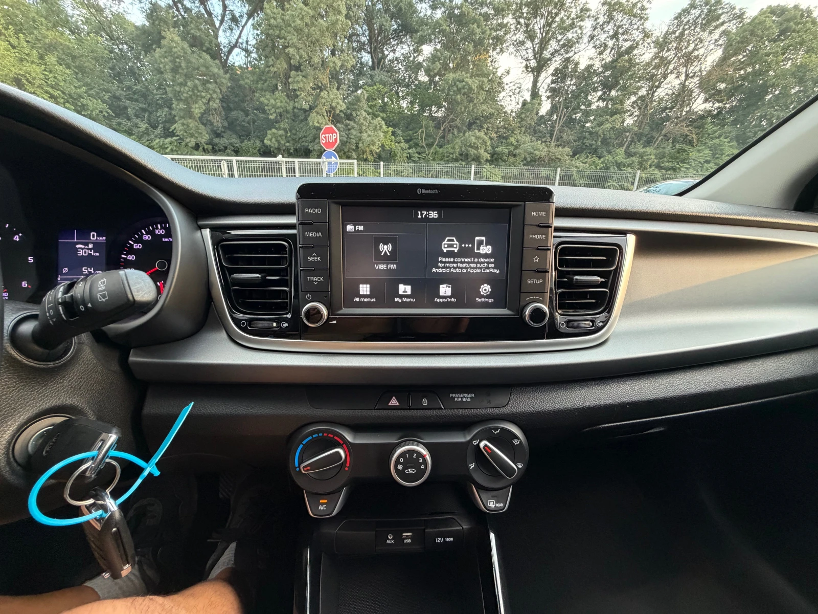 Kia Rio 1.4DIESEL * Top* Led* EVRO6, снимка 11 - Автомобили и джипове - 54167952