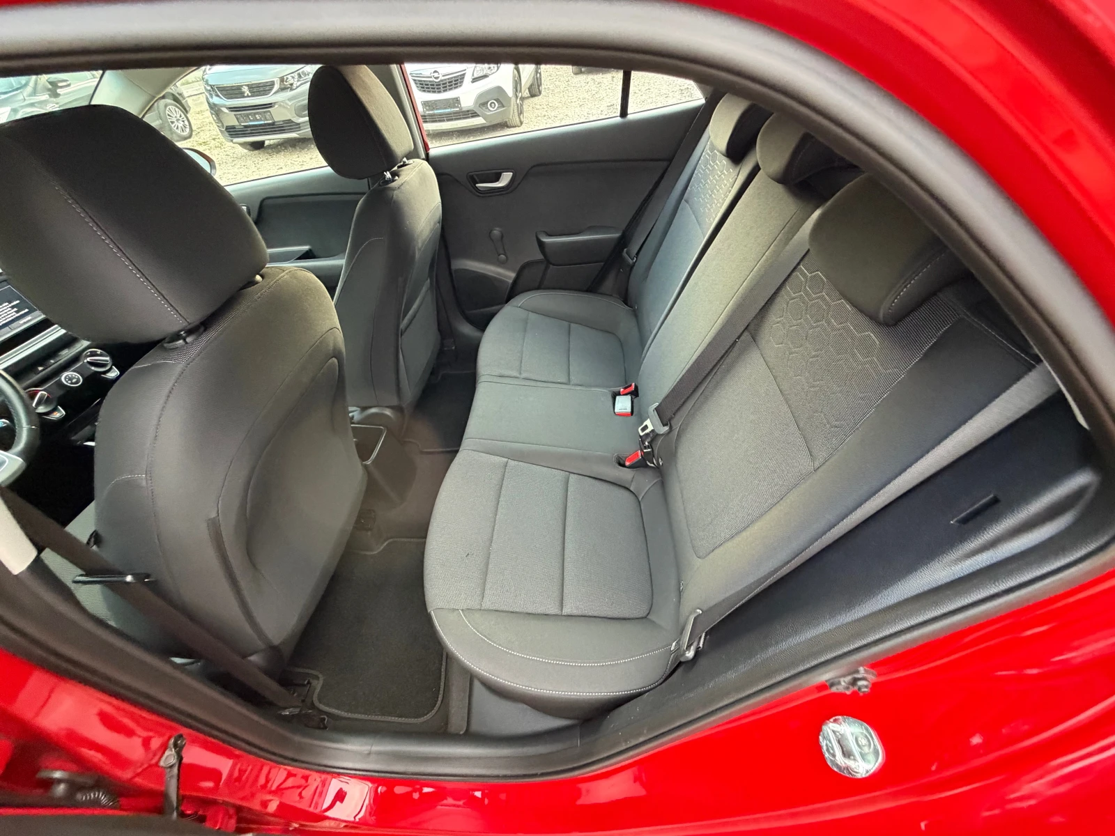 Kia Rio 1.4DIESEL * Top* Led* EVRO6, снимка 9 - Автомобили и джипове - 54167952