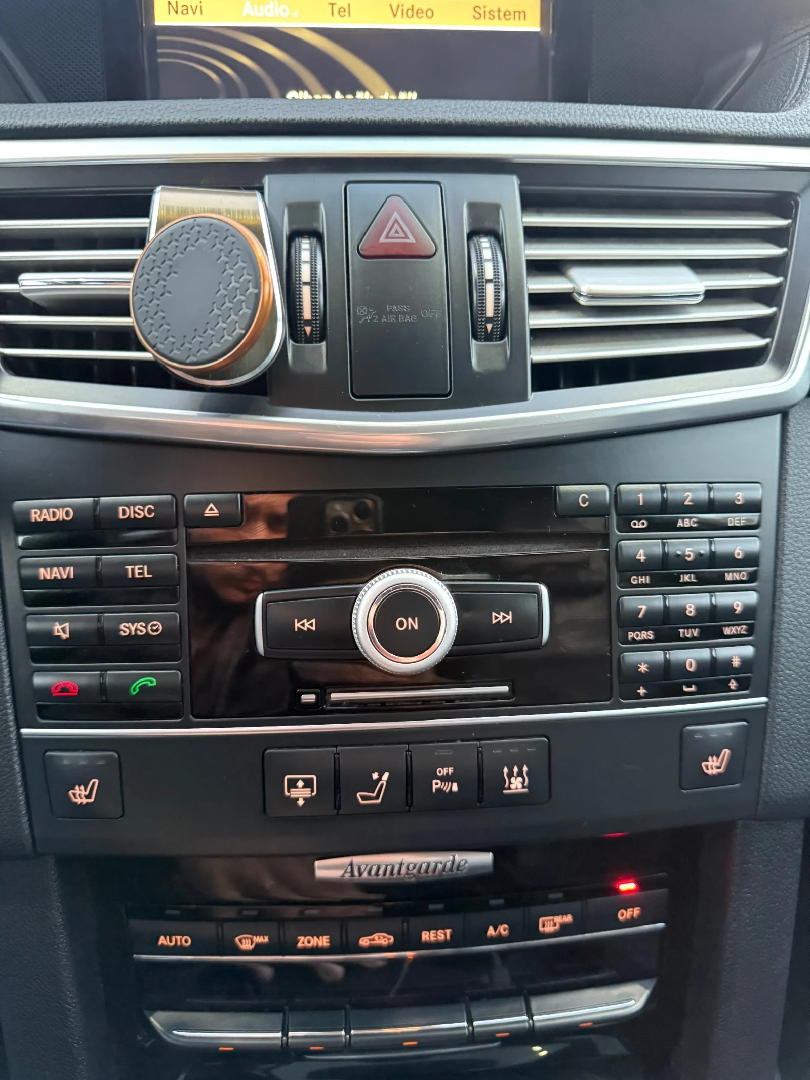 Mercedes-Benz E 350, снимка 7 - Автомобили и джипове - 54399837