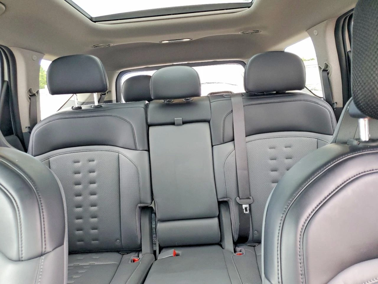 Kia EV9 Wind | Mobile.bg � ����������� 10