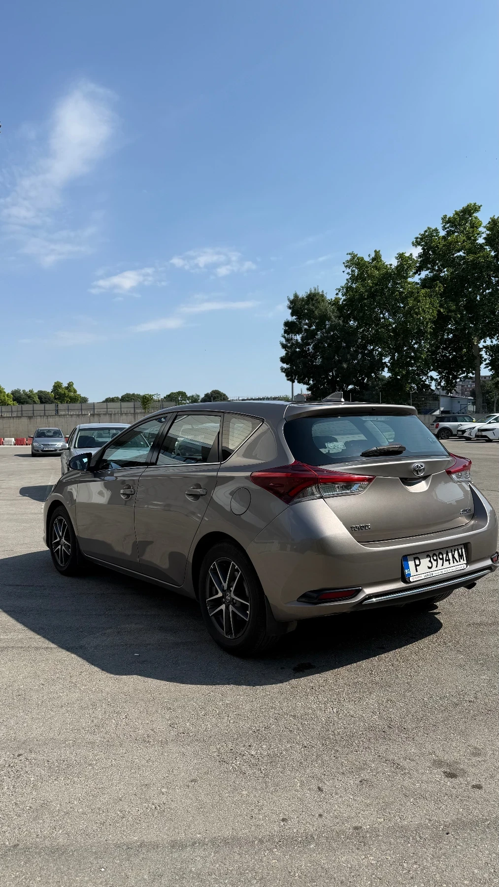 Toyota Auris, снимка 4 - Автомобили и джипове - 55081702