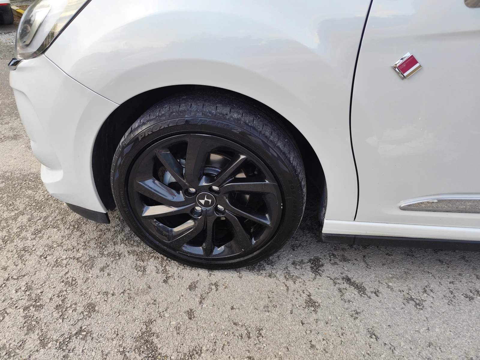 DS DS 3 1.2i* ABTOMATИК* FULL LED* E6B* PERFORMANCE LINE, снимка 16 - Автомобили и джипове - 55122412