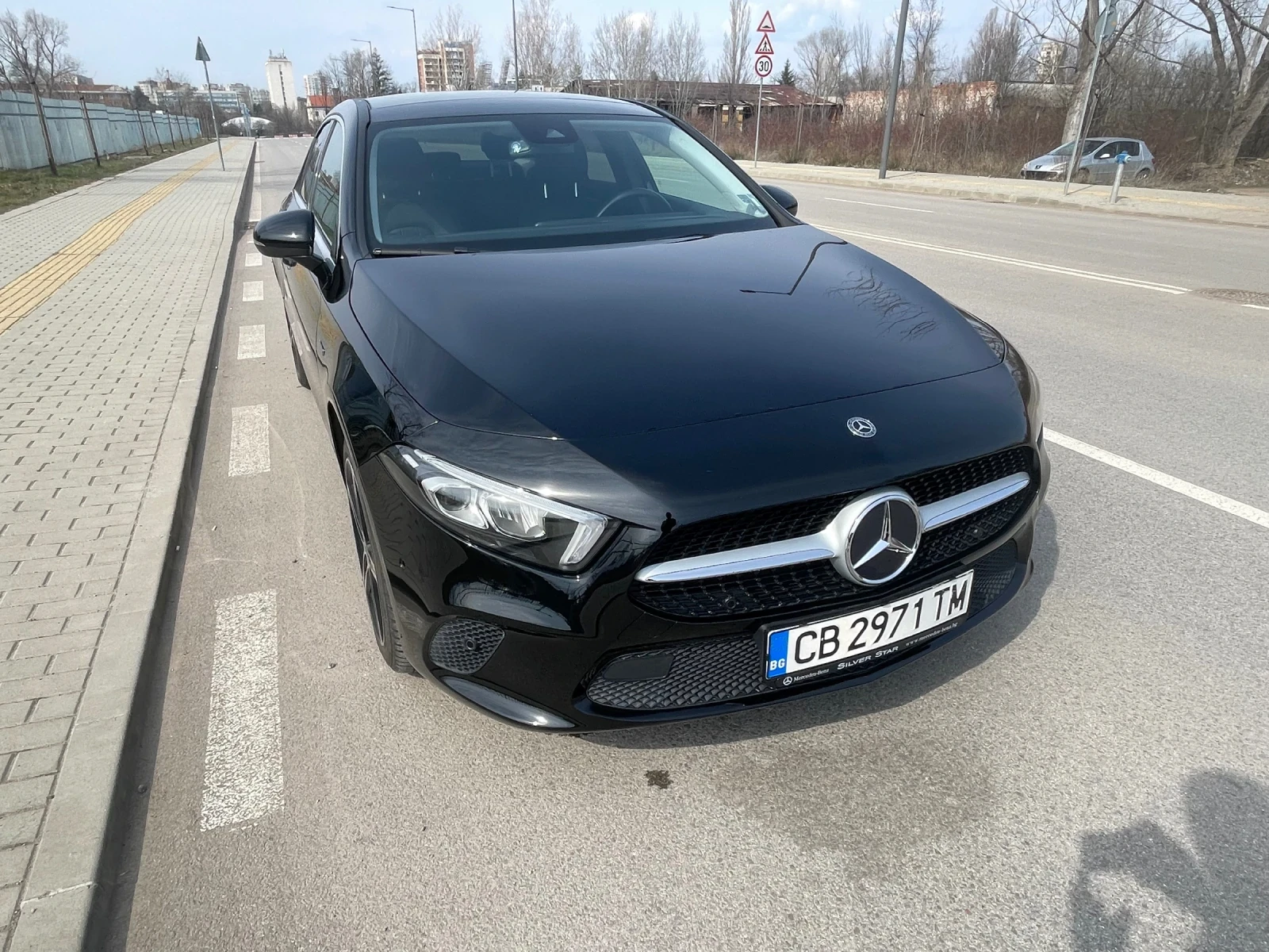 Mercedes-Benz A 250 e, снимка 10 - Автомобили и джипове - 55155462