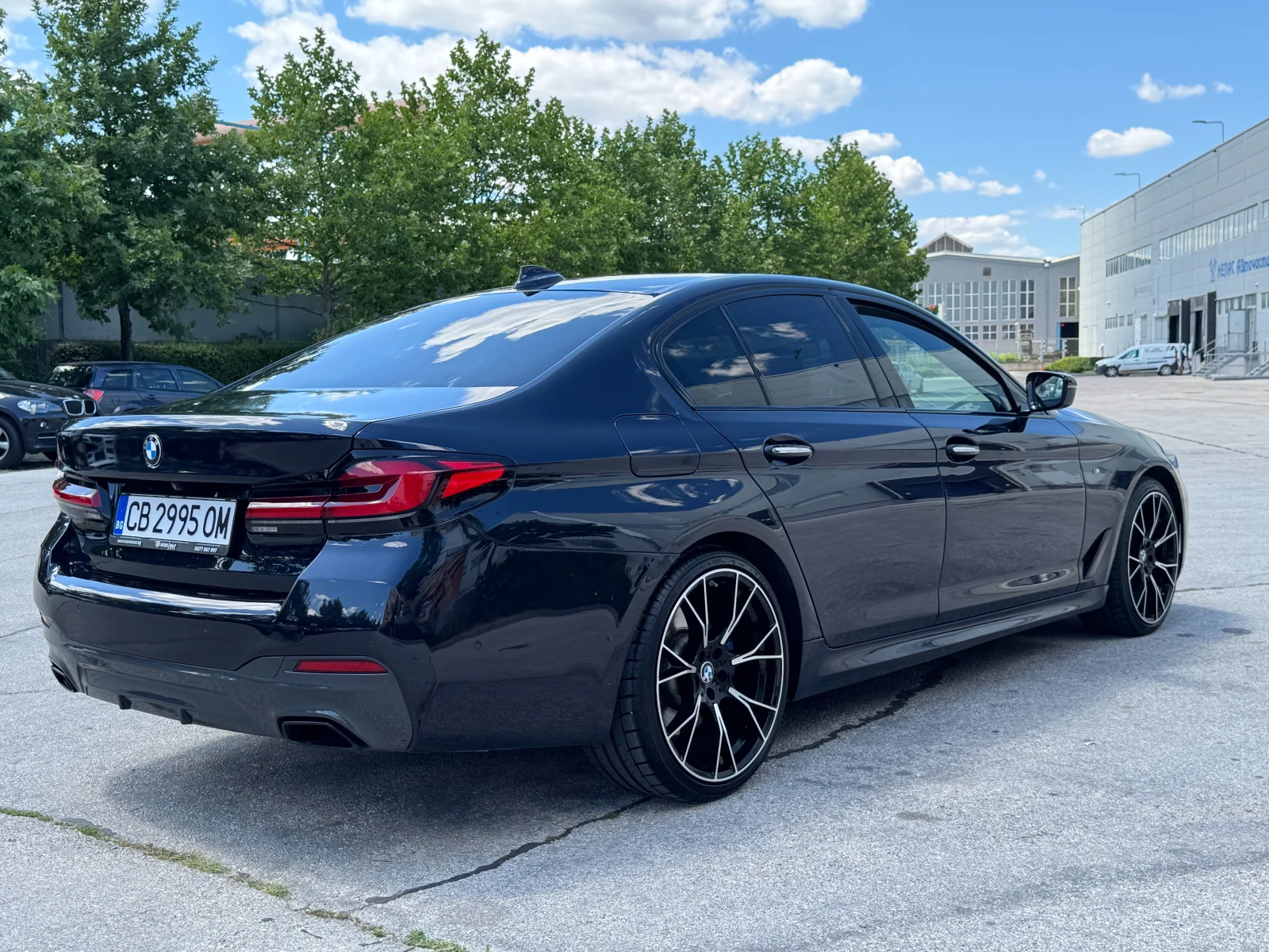 BMW 530 3.0d 265 к.с./Xdrive/ГАРАНЦИЯ, снимка 5 - Автомобили и джипове - 55278118