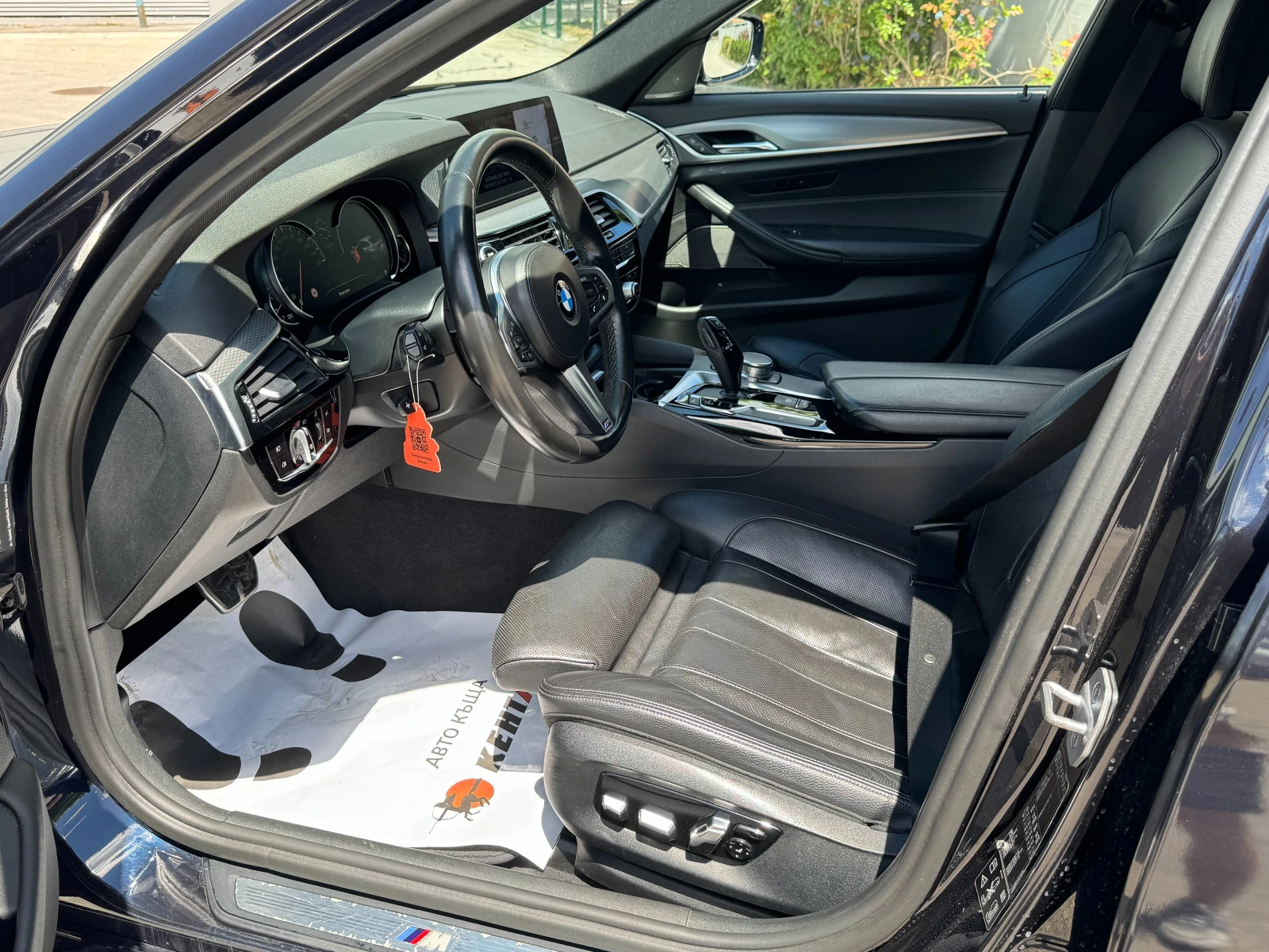 BMW 530 3.0d 265 к.с./Xdrive/ГАРАНЦИЯ, снимка 10 - Автомобили и джипове - 55278118