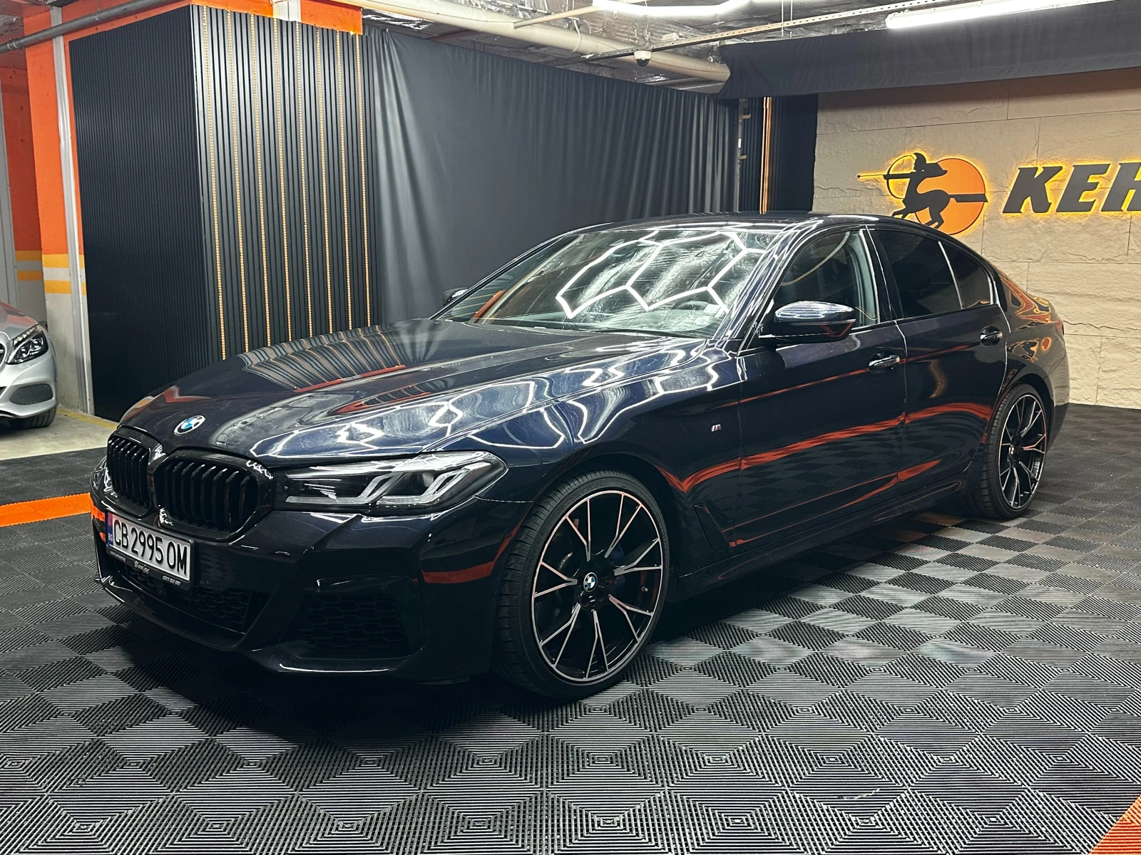 BMW 530 Facelift/Xdrive/DIGITAL/ГАРАНЦИЯ, снимка 3 - Автомобили и джипове - 55278118