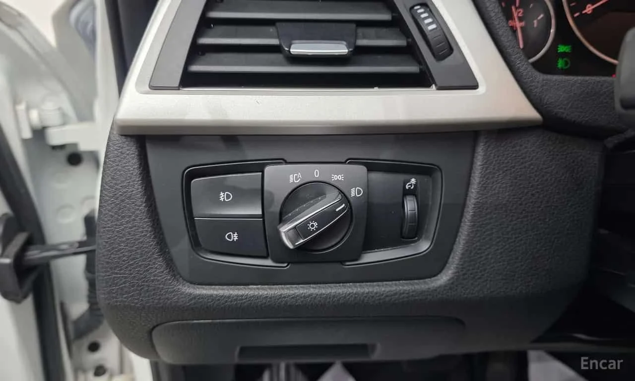 BMW 320 КРАЙНА ЦЕНА ДО БЪЛГАРИЯ * АВТОКРЕДИТ, снимка 14 - Автомобили и джипове - 55571783