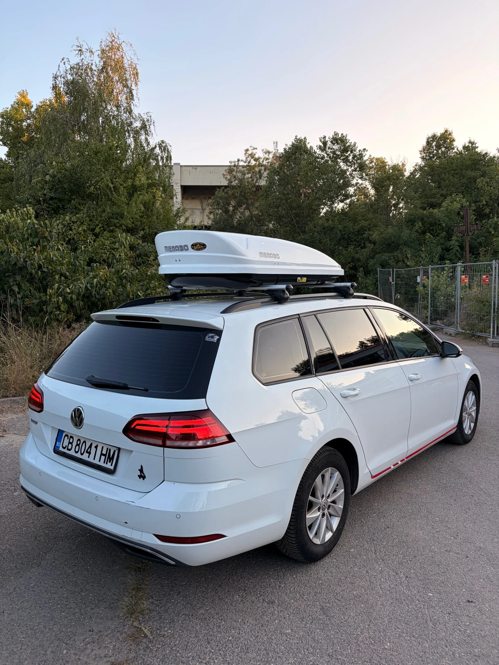 VW Golf Variant, снимка 3 - Автомобили и джипове - 55688656
