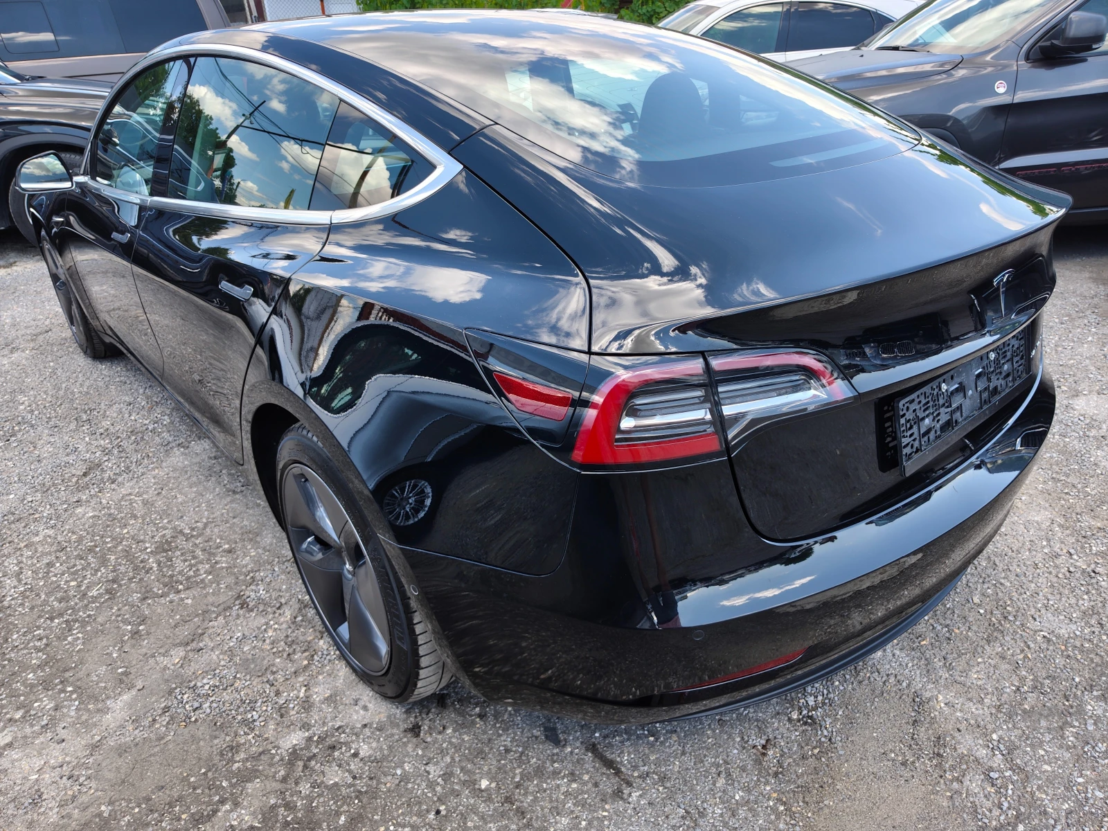 Tesla Model 3 LONG RANGE !!4х4 !! Швейцария !!!, снимка 17 - Автомобили и джипове - 55789735