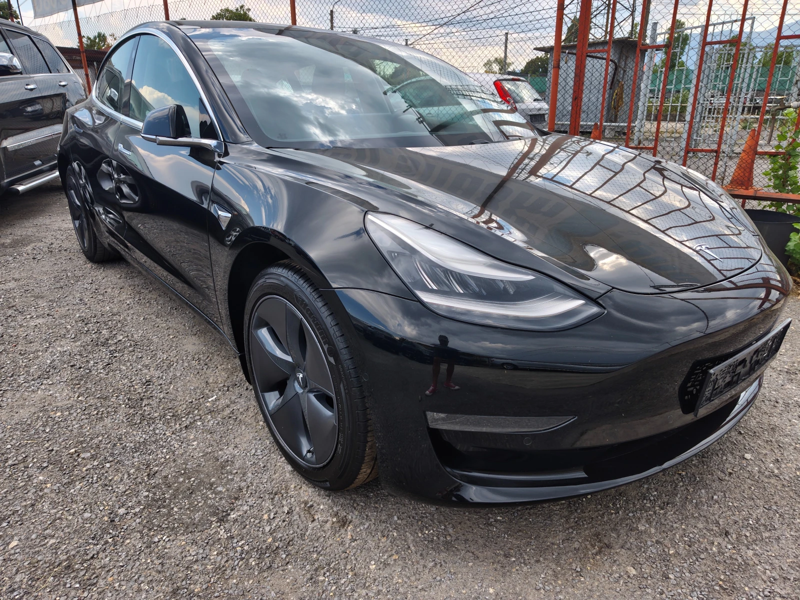Tesla Model 3 LONG RANGE !!4х4 !! Швейцария !!!, снимка 9 - Автомобили и джипове - 55789735
