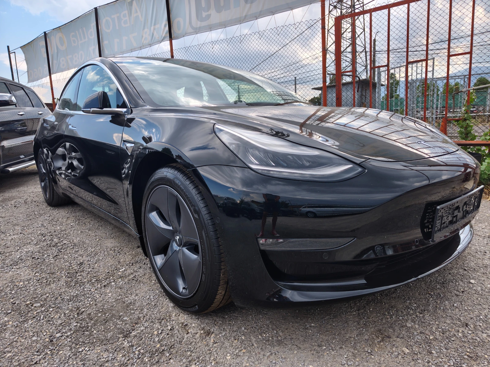 Tesla Model 3 LONG RANGE !!4х4 !! Швейцария !!!, снимка 3 - Автомобили и джипове - 55789735