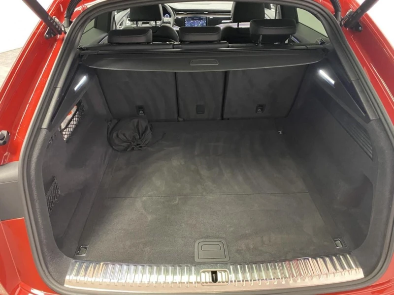 Audi Q8 55 TFSI/FACELIFT/S-LINE/QUATTRO/BLACK OPTIC/MATRIX, снимка 13 - Автомобили и джипове - 52308279