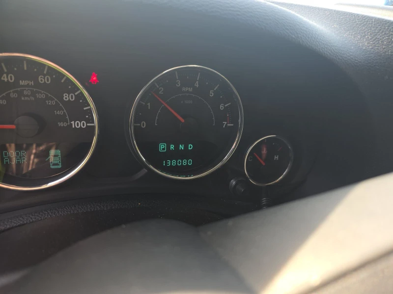 Jeep Wrangler, снимка 8 - Автомобили и джипове - 52404298