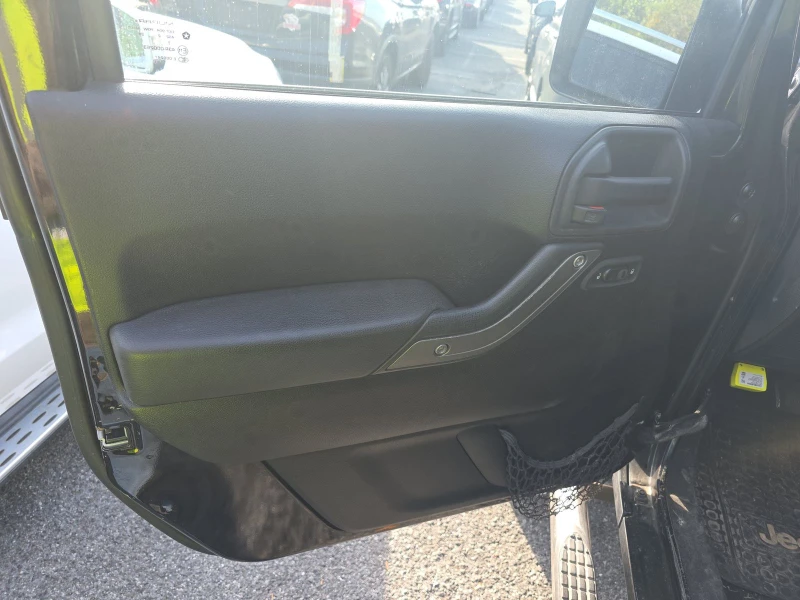 Jeep Wrangler, снимка 13 - Автомобили и джипове - 52404298