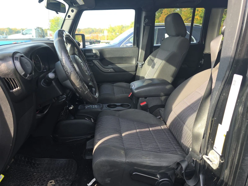 Jeep Wrangler, снимка 10 - Автомобили и джипове - 52404298