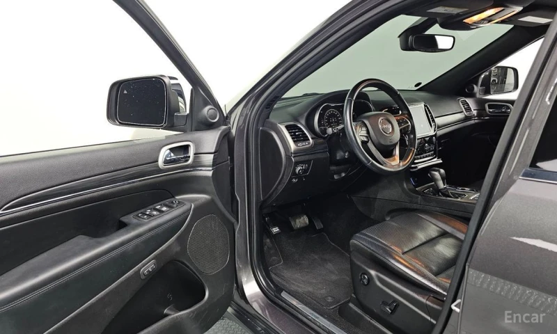 Jeep Grand cherokee, снимка 10 - Автомобили и джипове - 52819467