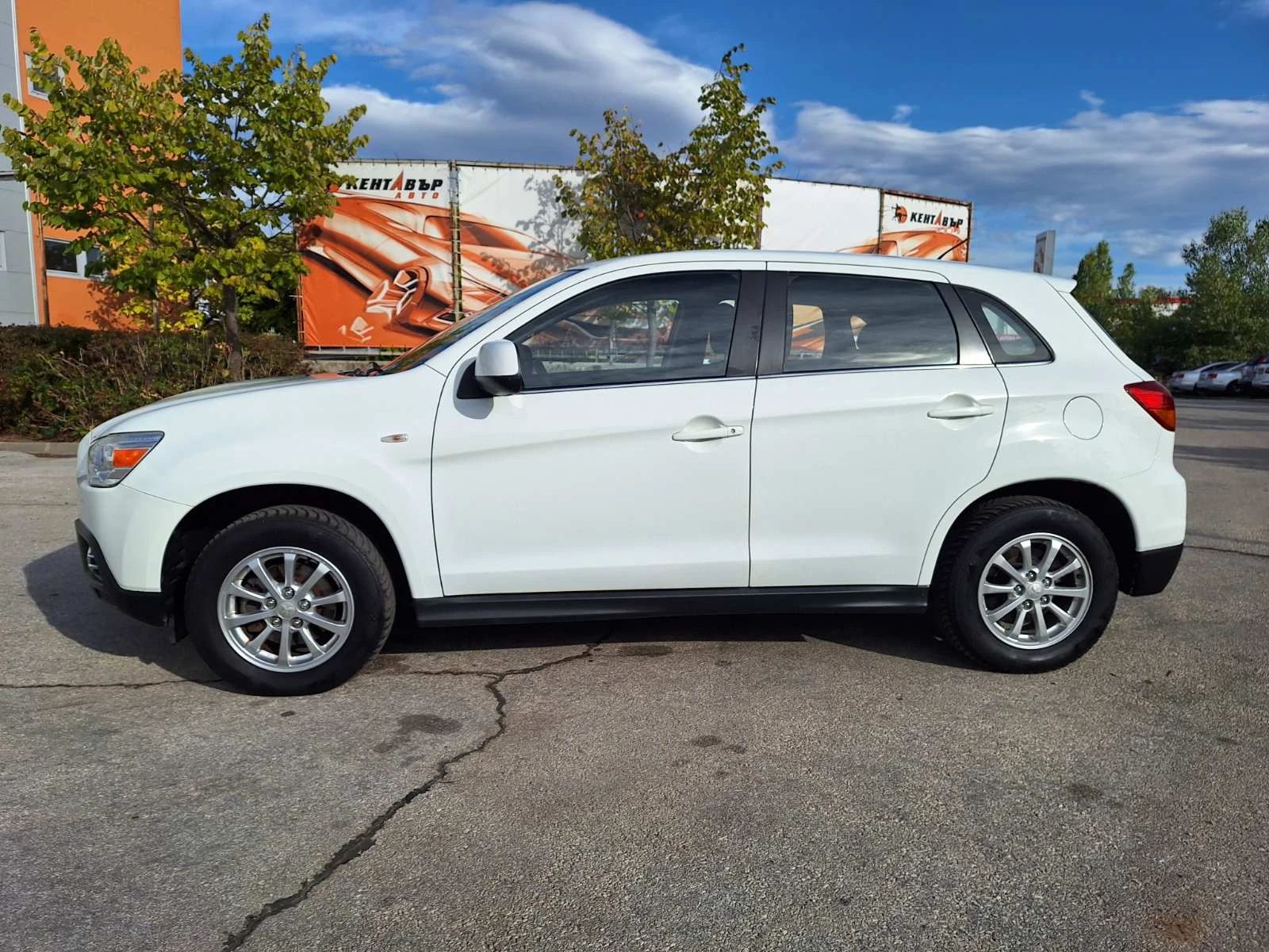 Mitsubishi ASX 1.6 Газ. Инжекцион - изображение 2