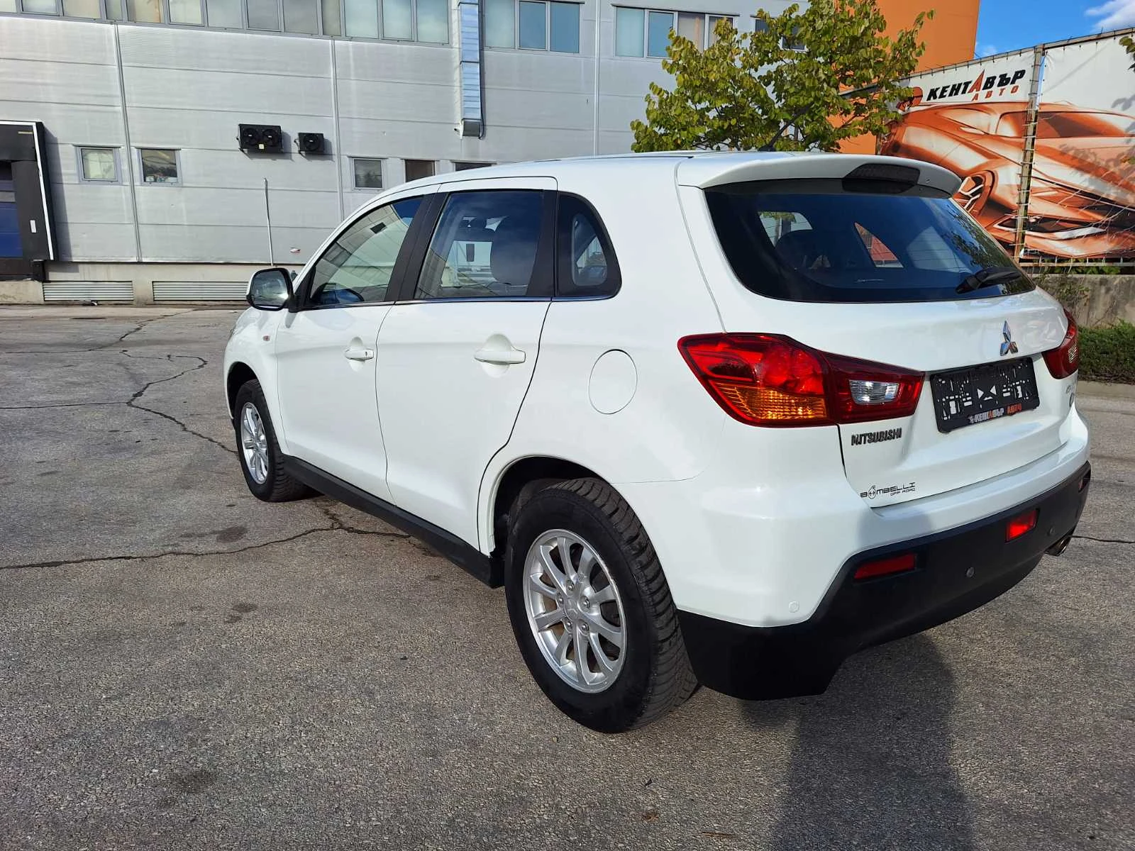 Mitsubishi ASX 1.6 Газ. Инжекцион - изображение 3