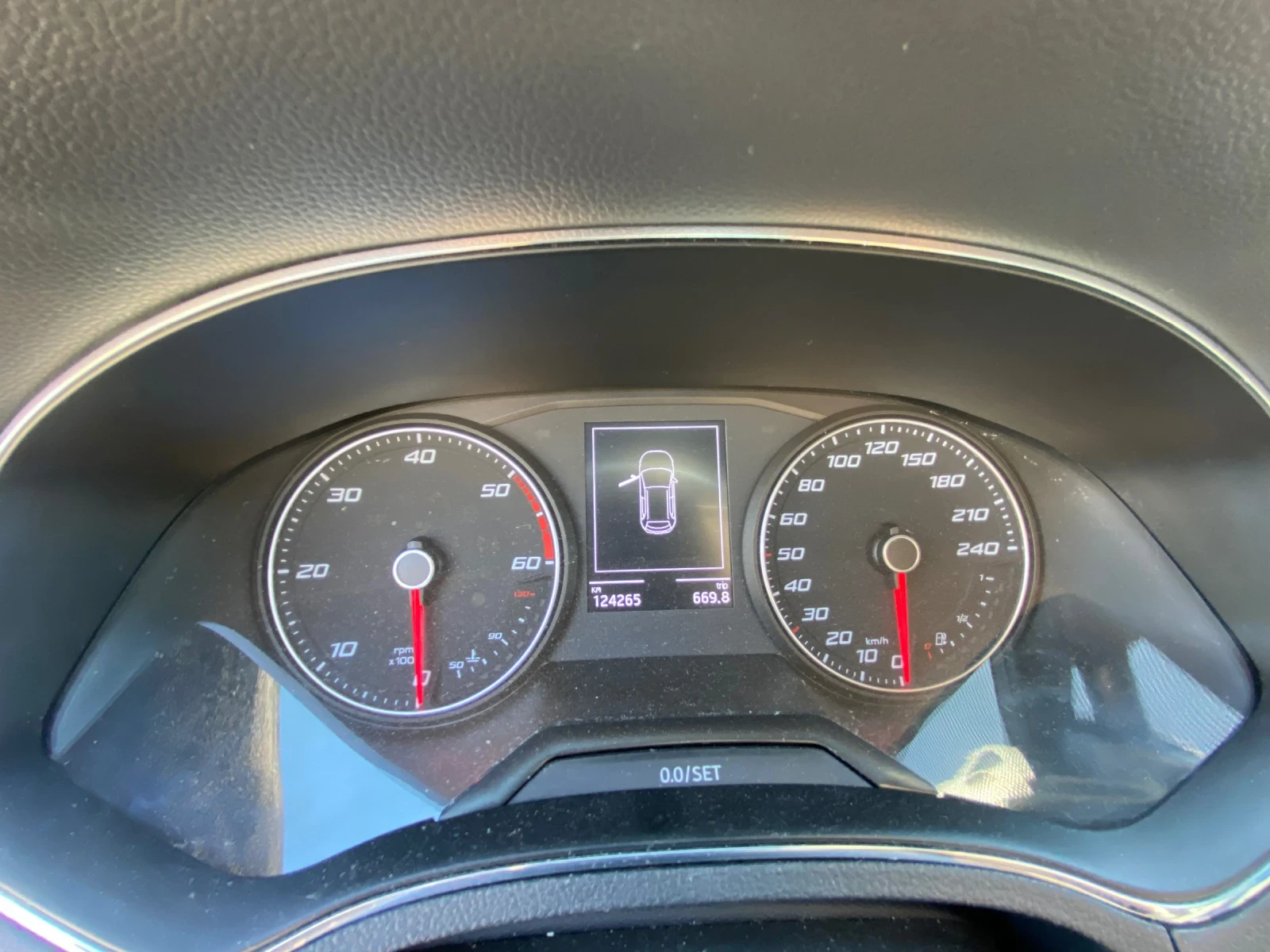 Seat Arona 1.6 TDI 115коня - изображение 5