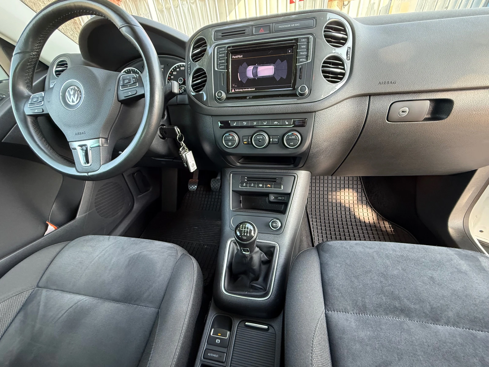 VW Tiguan 2.0 TDI R-line ЕВРО 6 - изображение 10