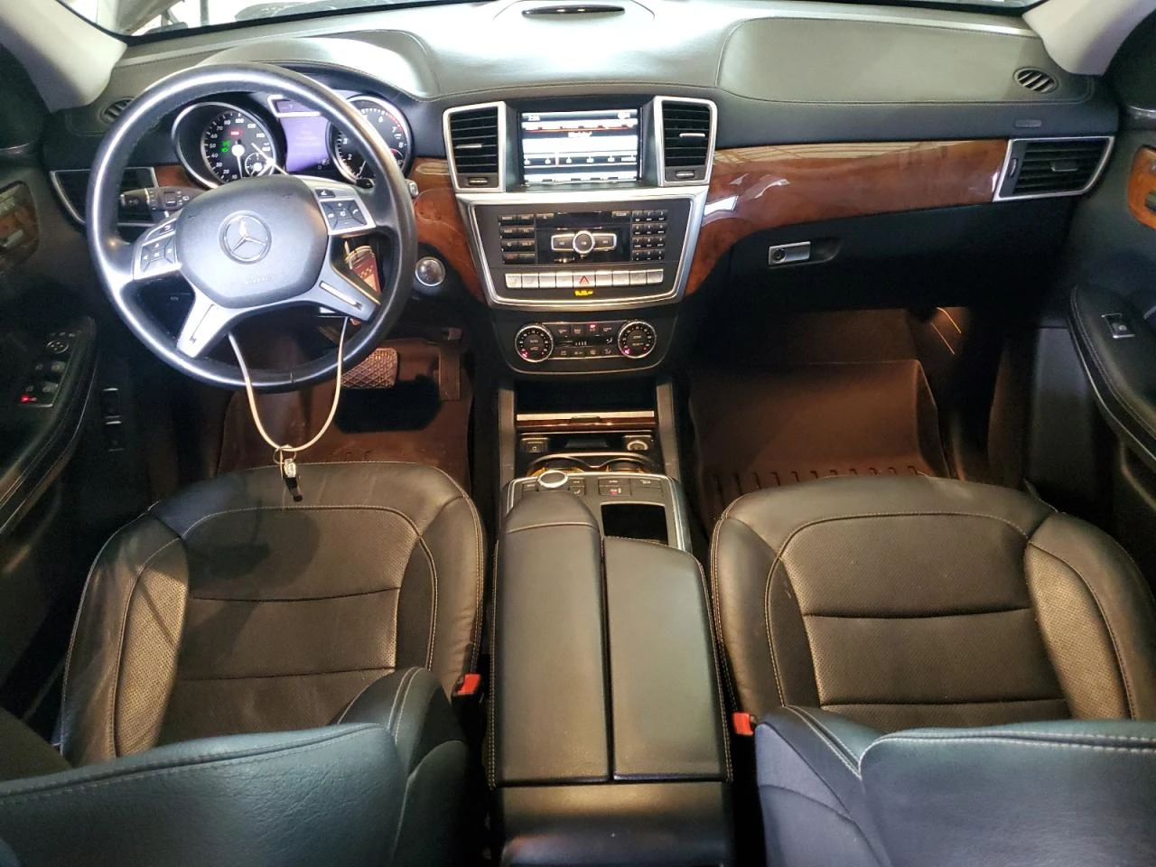 Mercedes-Benz GL 500 4MATIC/AMG/АВТОФИНАНСИРАНЕ - изображение 9