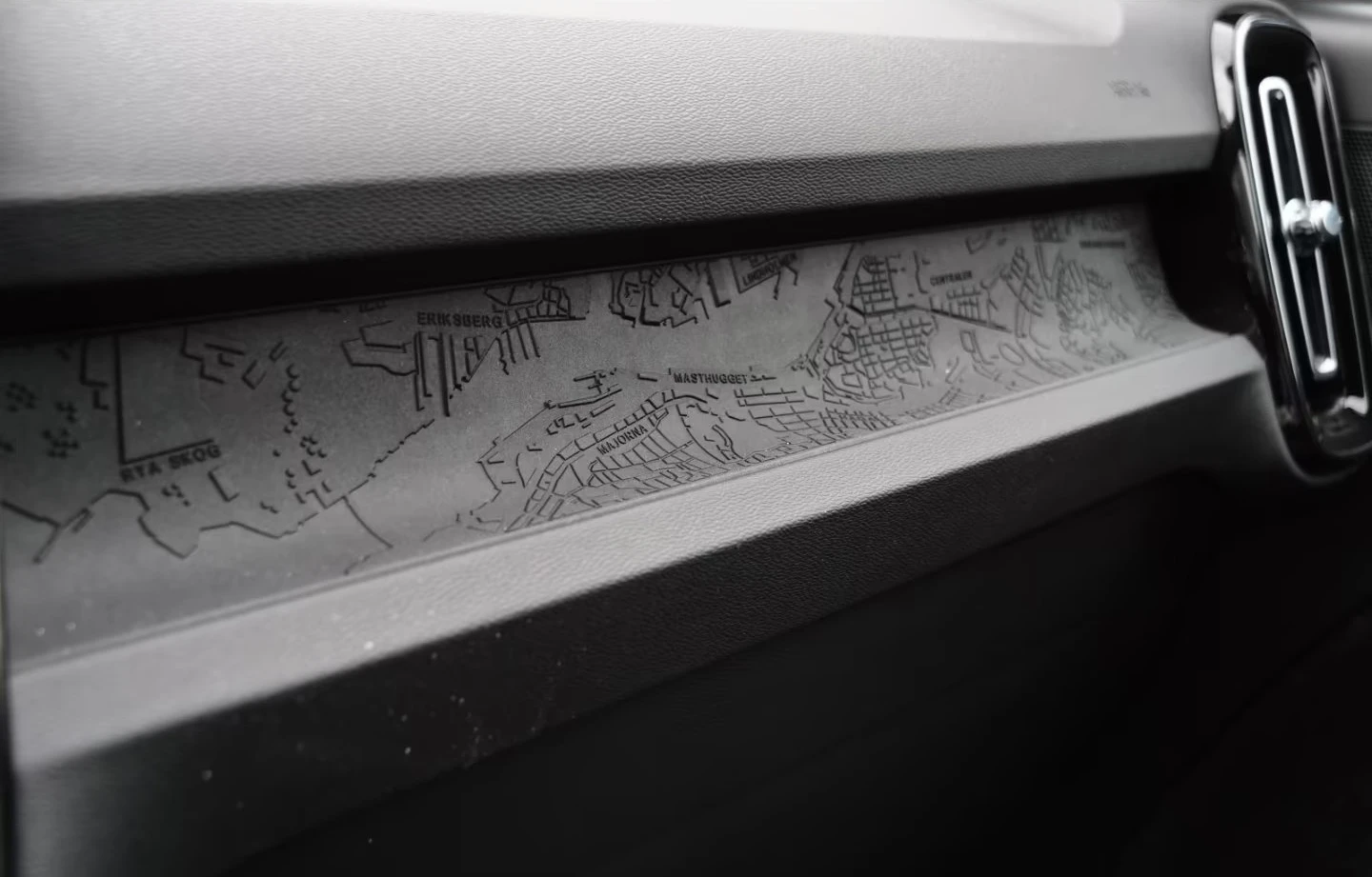 Volvo EX40 PLUS-DARK/408HP/AWD/TWIN/MEMO/CAM/LED/NAVI/660g | Mobile.bg � ����������� 14