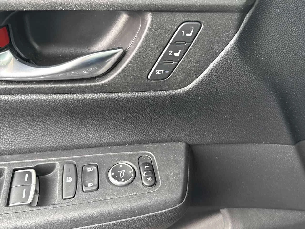 Honda Cr-v * EX L * 2 КЛЮЧА * ДИСТРОНИК * ПРЕДСТАВИТЕЛСТВО, снимка 12 - Автомобили и джипове - 54423941
