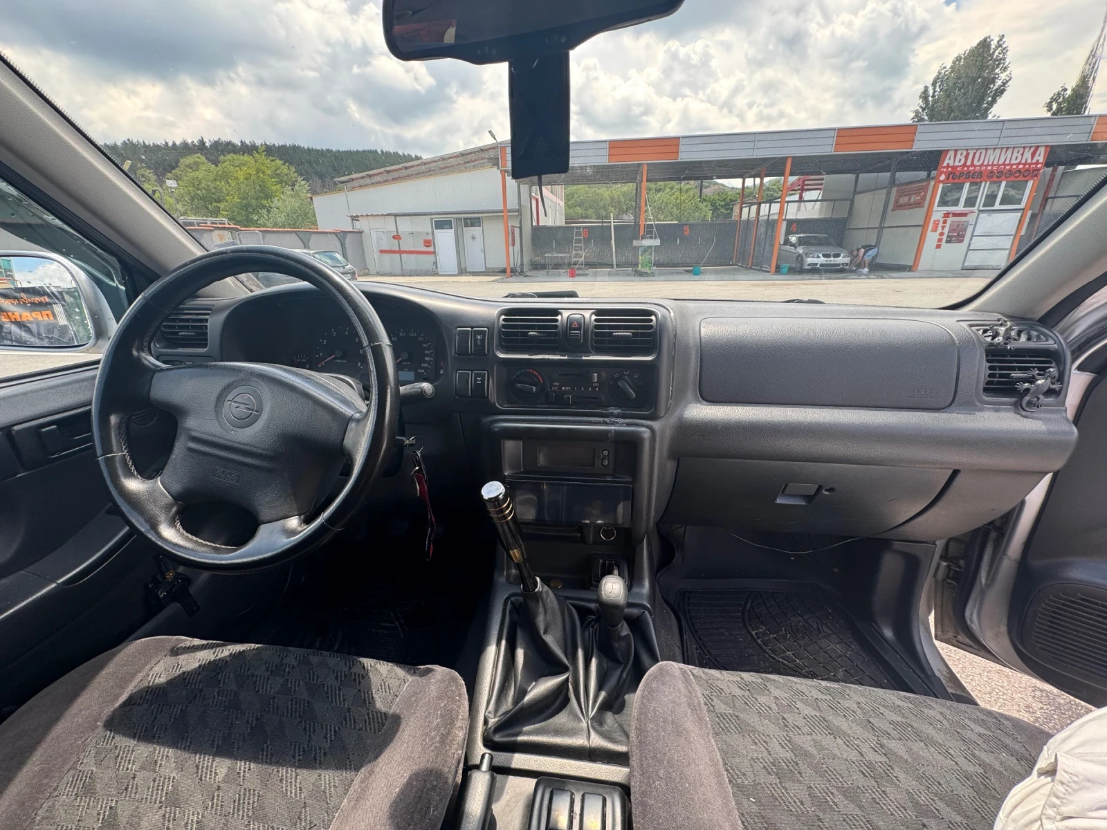 Opel Frontera, снимка 8 - Автомобили и джипове - 55037016