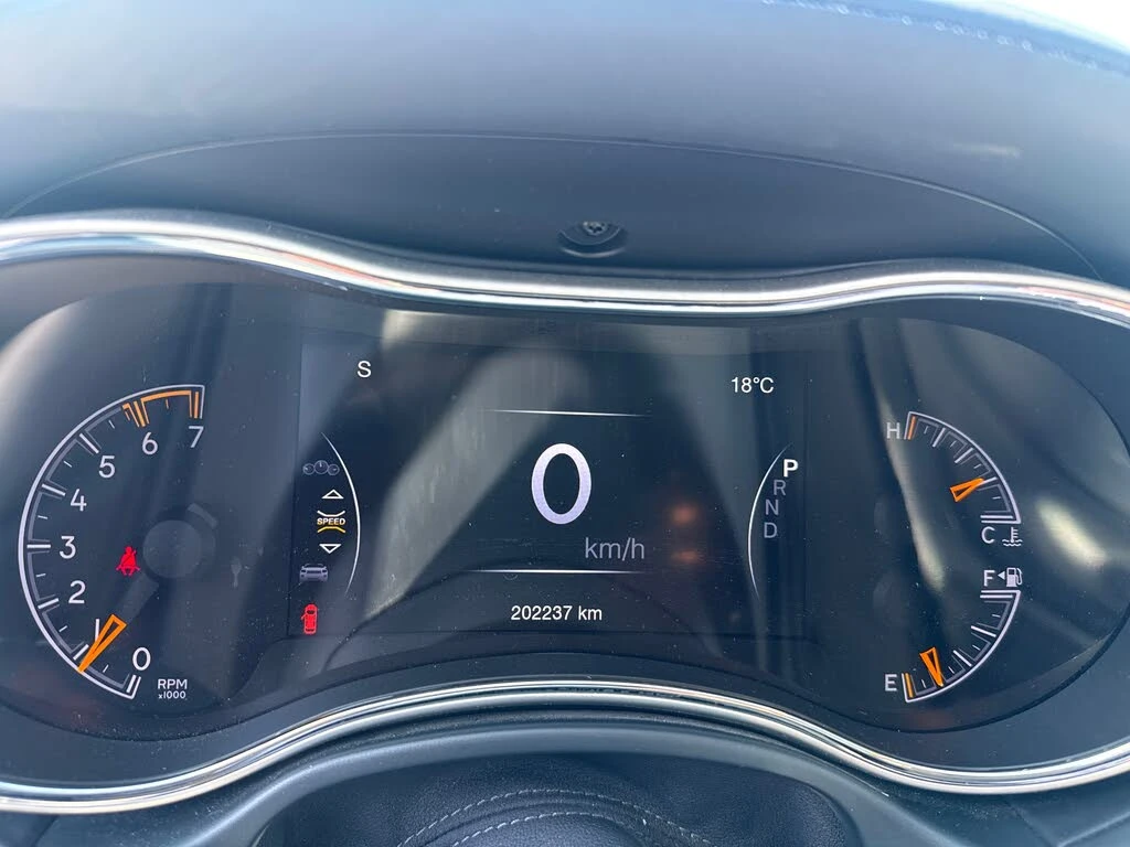 Jeep Grand cherokee 5.7 summit, снимка 12 - Автомобили и джипове - 55491727