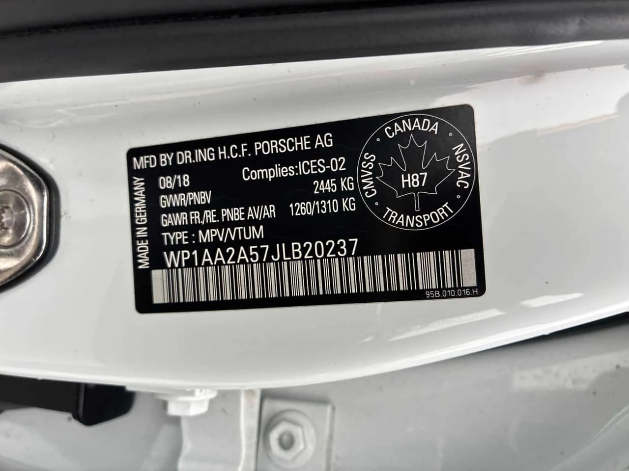 Porsche Macan * AWD * CARFAX * ЦЕНА ДО БГ, снимка 8 - Автомобили и джипове - 55646417
