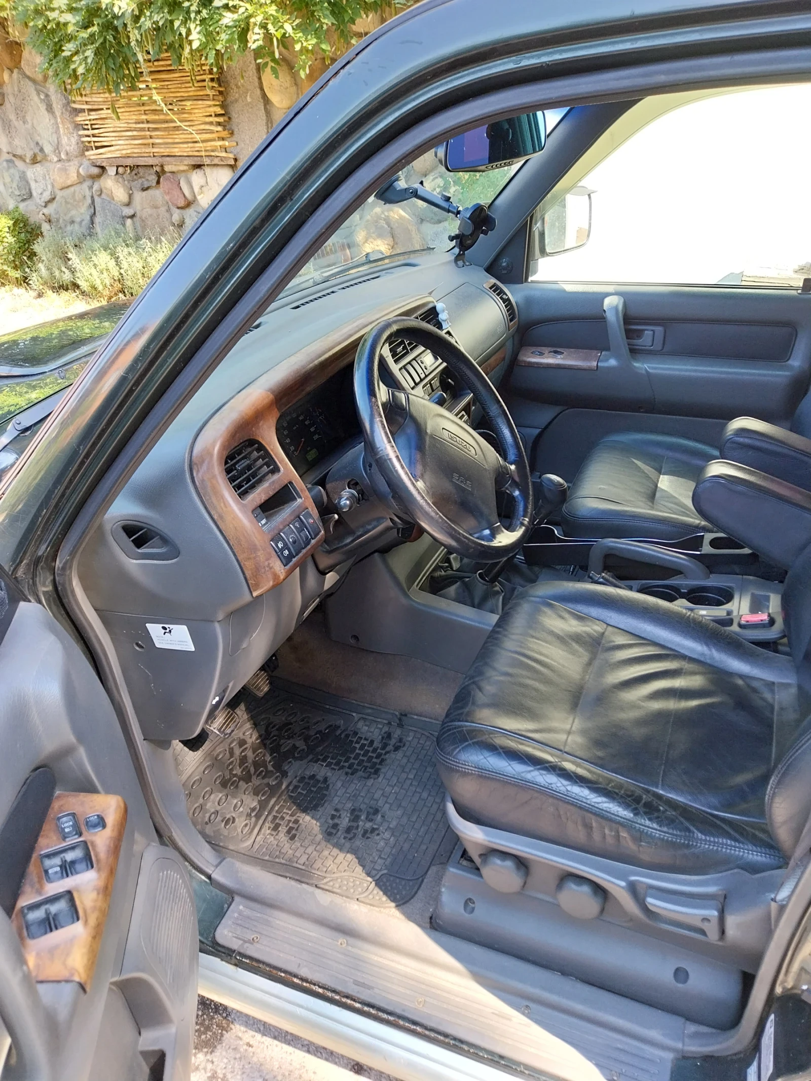Isuzu Trooper | Mobile.bg � ����������� 7