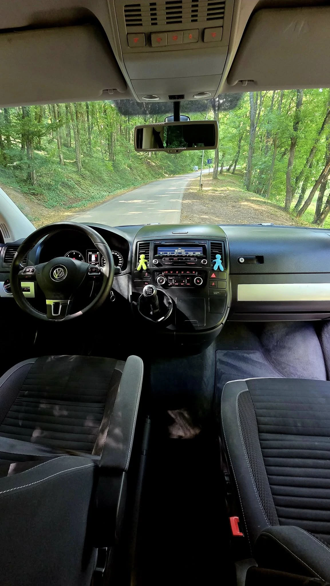 VW Multivan T5.1 CUP EDITION 2.0 TDI 2015 - изображение 10