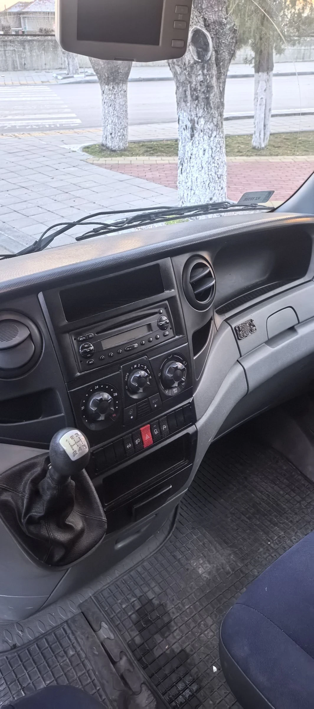 Iveco 35s12  - изображение 7