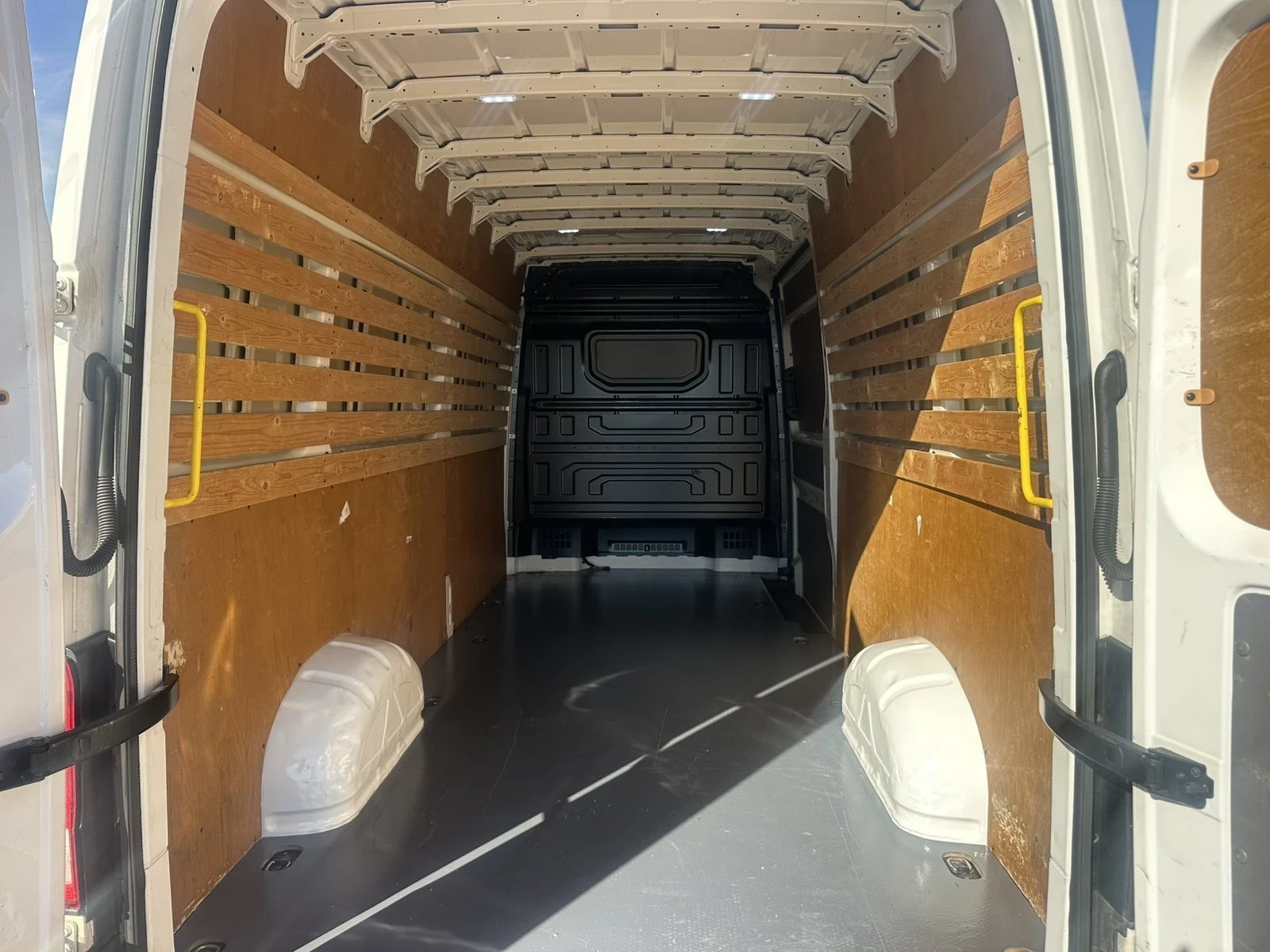 VW Crafter, снимка 6 - Бусове и автобуси - 56550324