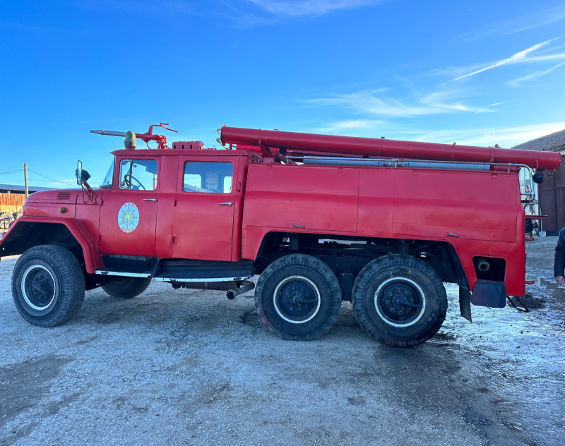 Zil 131 Пожарна , снимка 1 - Камиони - 45692927