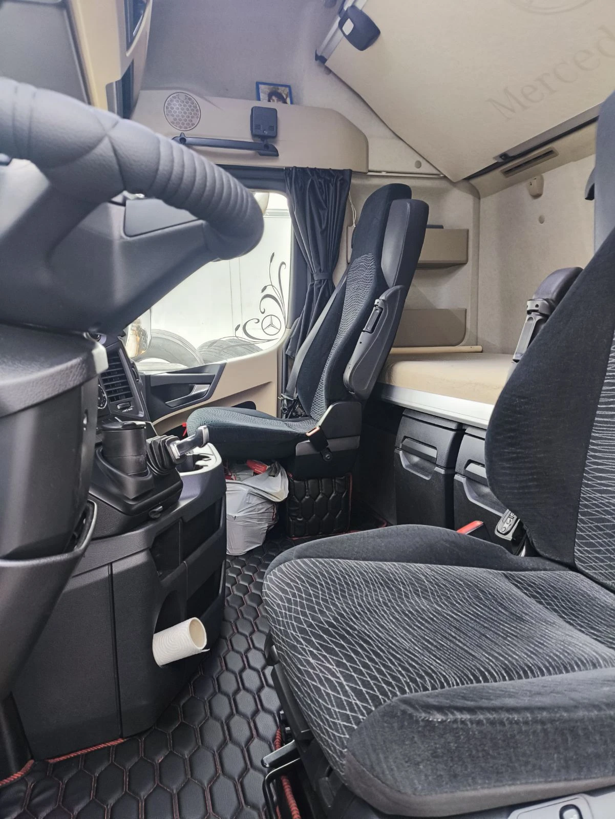 Mercedes-Benz Actros 1845 - изображение 10