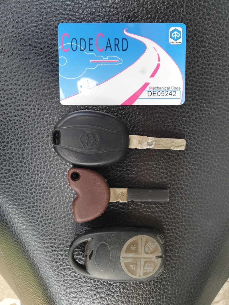 Piaggio Beverly 300S ABS/ASR SPORT 2-броя, снимка 9 - Мотоциклети и мототехника - 49370798