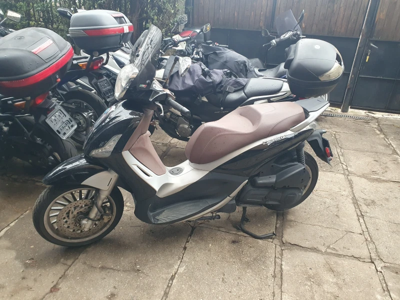 Piaggio Beverly 300S ABS/ASR SPORT 2-броя, снимка 13 - Мотоциклети и мототехника - 49370798