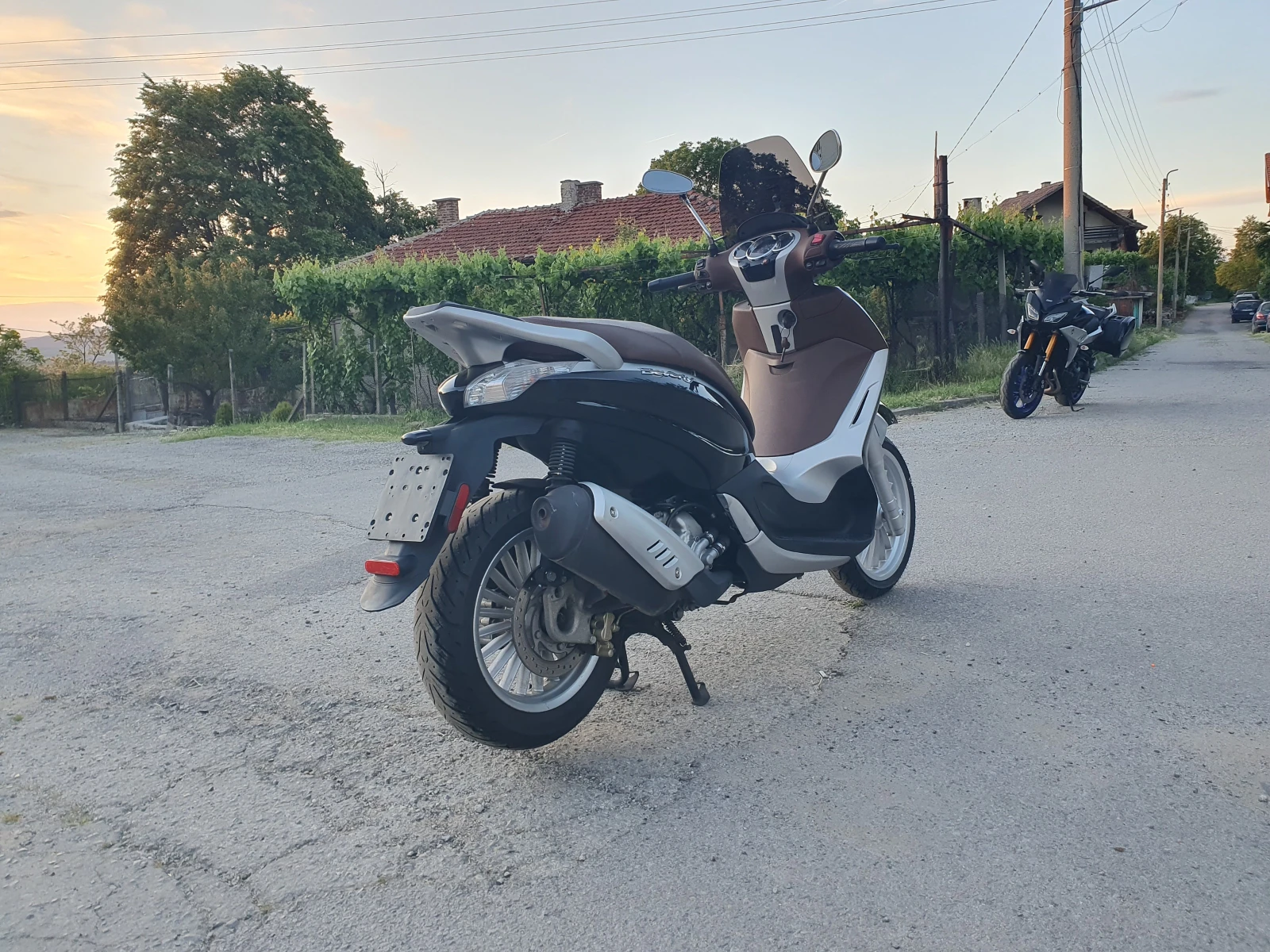 Piaggio Beverly 300S ABS/ASR SPORT 2-���� | Mobile.bg � ����������� 17