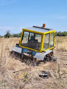 Трактор Болгар Кабина 500 евро ръкави по 175 евро, снимка 3