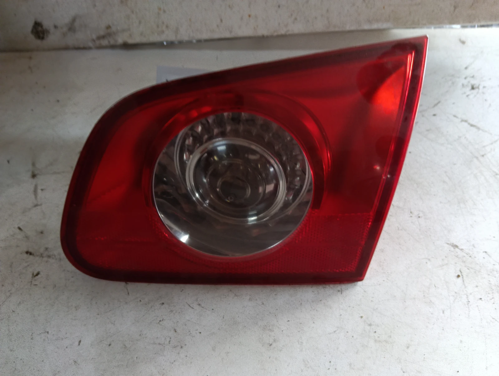 стоп десен вътрешен комби 3C9945094 VW Passat