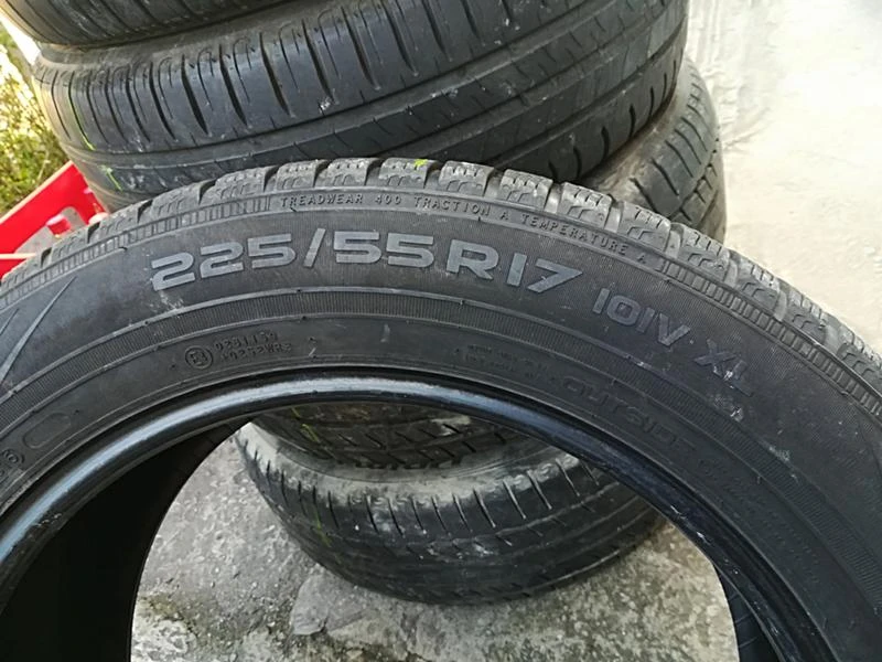 Гуми Зимни 225/55R17, снимка 7 - Гуми и джанти - 23686663