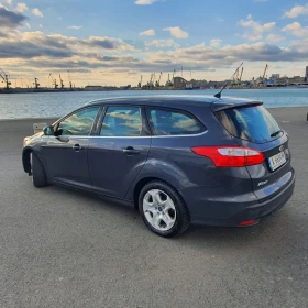 Ford Focus 1.6 TDCI Комби 2012, снимка 3