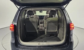 Kia Carnival 9-Seater Prestige - 31300 лв. / 16003.44 € - 29418543 17