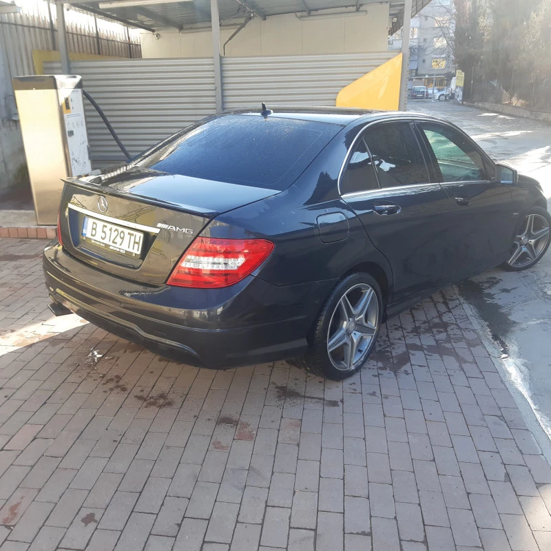 Mercedes-Benz C 180, снимка 12 - Автомобили и джипове - 43611375