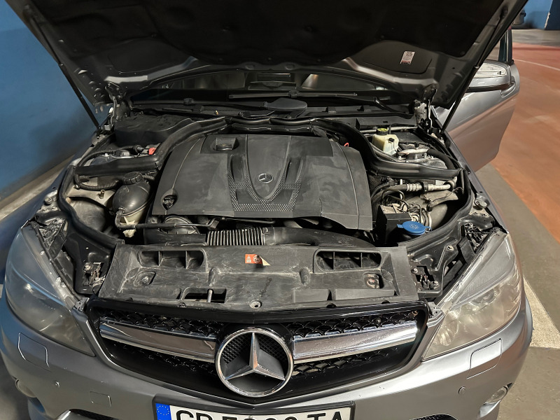 Mercedes-Benz C 220 CDI= ///6.3 AMG = Facelift = LED  646 , снимка 7 - Автомобили и джипове - 45112939