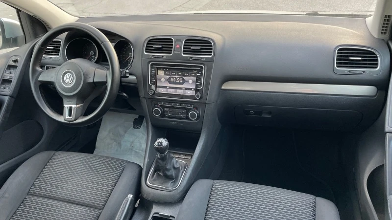 VW Golf 2.0tdi NAVI, снимка 13 - Автомобили и джипове - 44803429