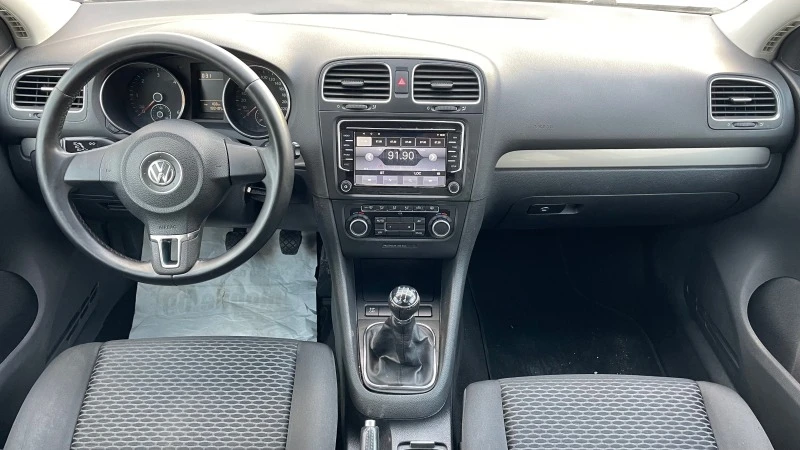 VW Golf 2.0tdi NAVI, снимка 10 - Автомобили и джипове - 44803429